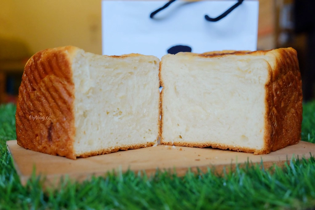 台中石岡|石山丘的三十光陰.比冠軍麵包還貴的夢幻吐司,石岡隱藏版生吐司專賣店 @飛天璇的口袋