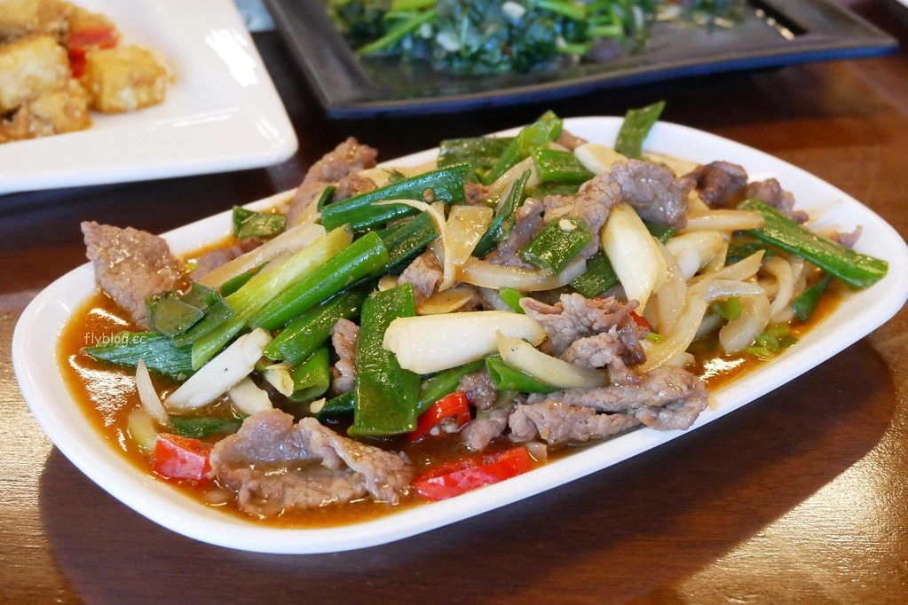 宜蘭礁溪|年年小館,充滿古早味的台菜餐廳,連外國人也來朝聖的古早味 @飛天璇的口袋