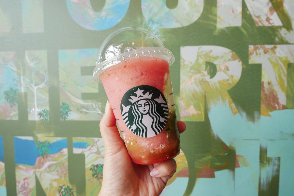 嘉義民雄|民雄星巴克,歐洲教堂式建築星巴克,嘉義最潮的IG打卡景點 @飛天璇的口袋