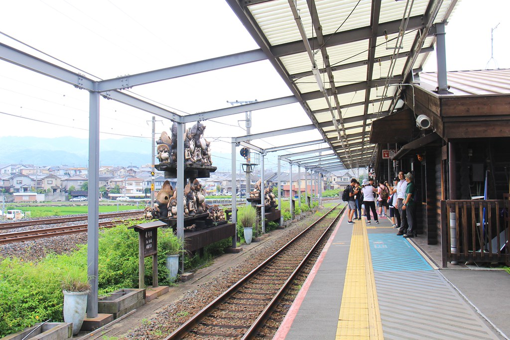 日本京都|嵐山一日遊.搭乘嵐山小火車,京馬車 – 嵐山小火車 – 車折神社一日遊路線 @飛天璇的口袋