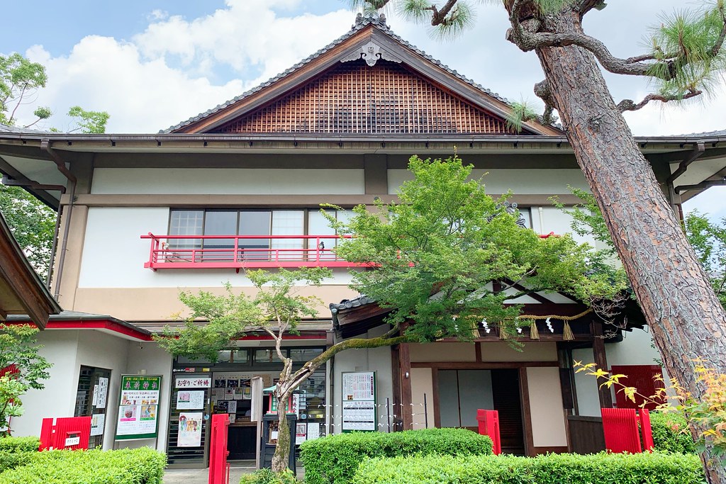日本京都|嵐山一日遊.搭乘嵐山小火車,京馬車 – 嵐山小火車 – 車折神社一日遊路線 @飛天璇的口袋