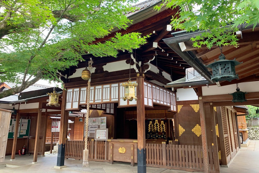 日本京都|嵐山一日遊.搭乘嵐山小火車,京馬車 – 嵐山小火車 – 車折神社一日遊路線 @飛天璇的口袋