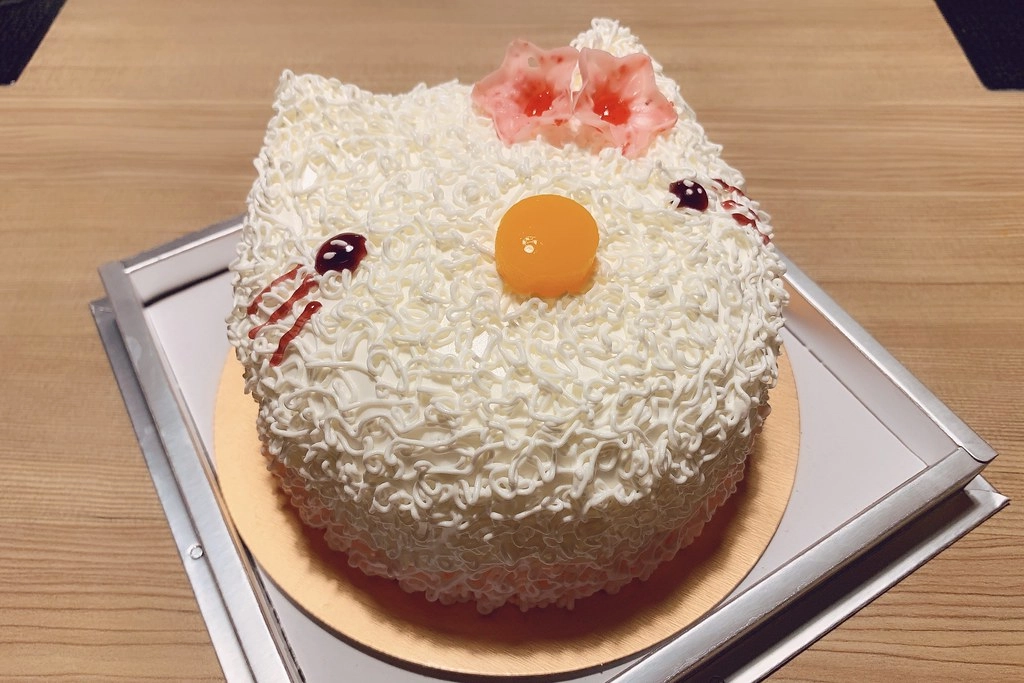 台中南屯|灰鴿.台中鍋烤節第二名火鍋,壽星禮幾歲生日送幾隻蝦 @飛天璇的口袋