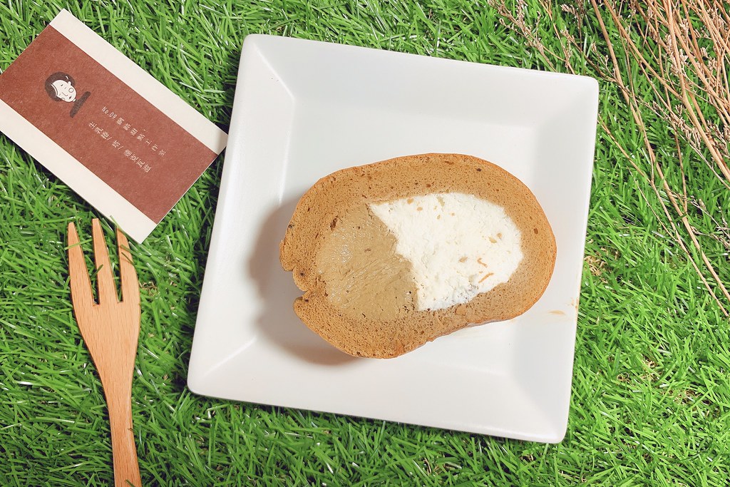 No.09網路甜點工作室:台中熱門宅配網購甜點,生乳捲和達克瓦滋好吃清爽不甜膩 @飛天璇的口袋