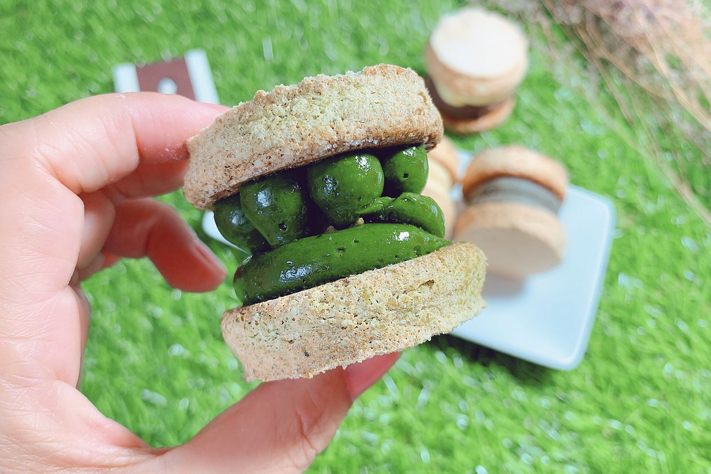 No.09網路甜點工作室:台中熱門宅配網購甜點,生乳捲和達克瓦滋好吃清爽不甜膩 @飛天璇的口袋