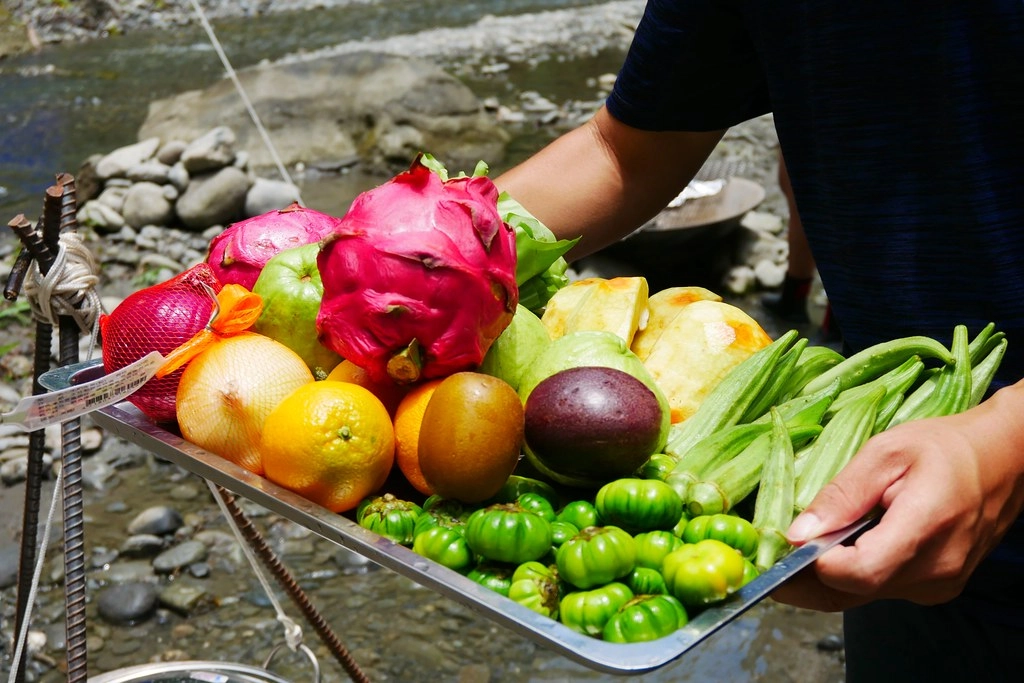 花蓮壽豐|溪畔餐桌|秘境豪華BBQ野炊體驗,專人野溪搭帳篷帶溯溪,花蓮超浮誇溪邊下午茶 @飛天璇的口袋