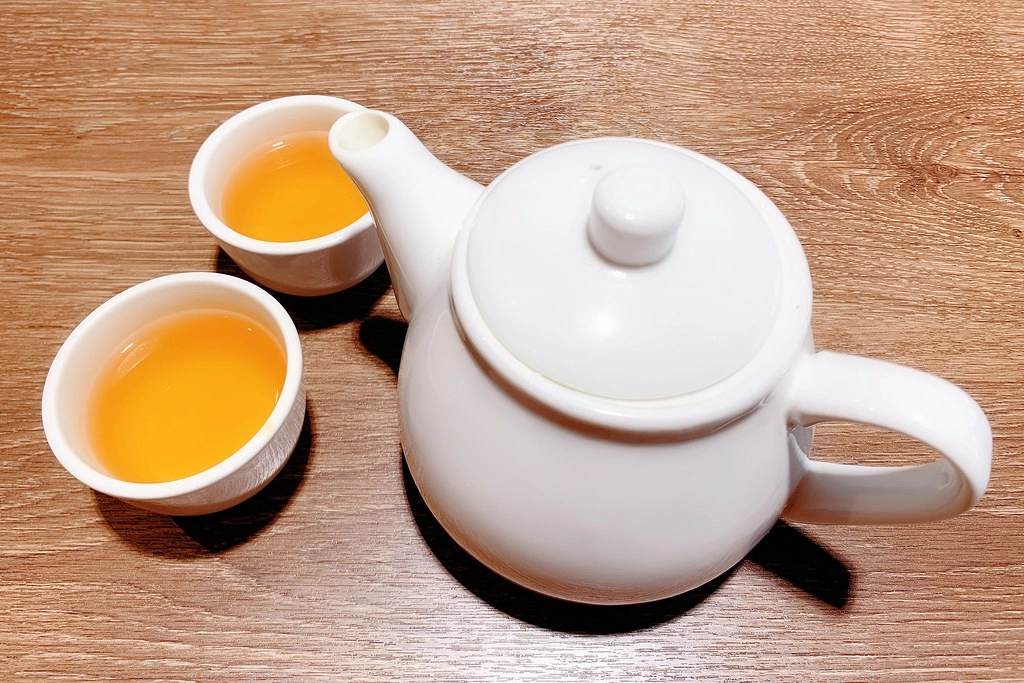 金磚柴火火焰烤鴨┃台中西屯:全聚德技法櫻桃鴨11吃,超人氣烤鴨餐廳進駐中科商圈 @飛天璇的口袋