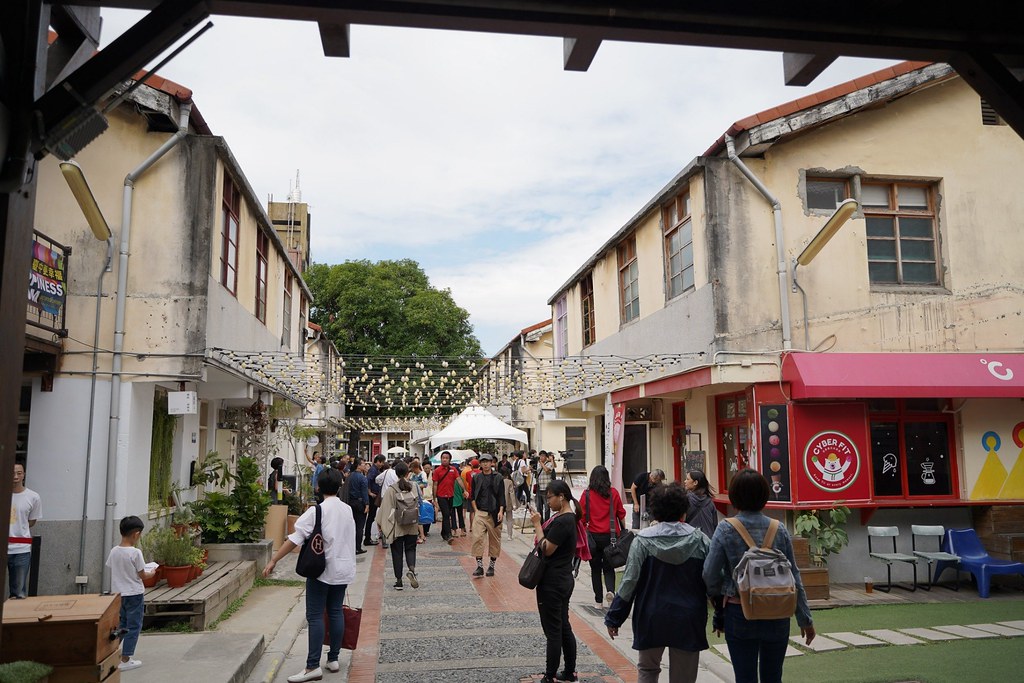 2019創意台中┃台中旅遊:以Better Tomorrow為主題,11個創意主題展間,粉紅球池、摩艾像…IG網美打卡景點 @飛天璇的口袋