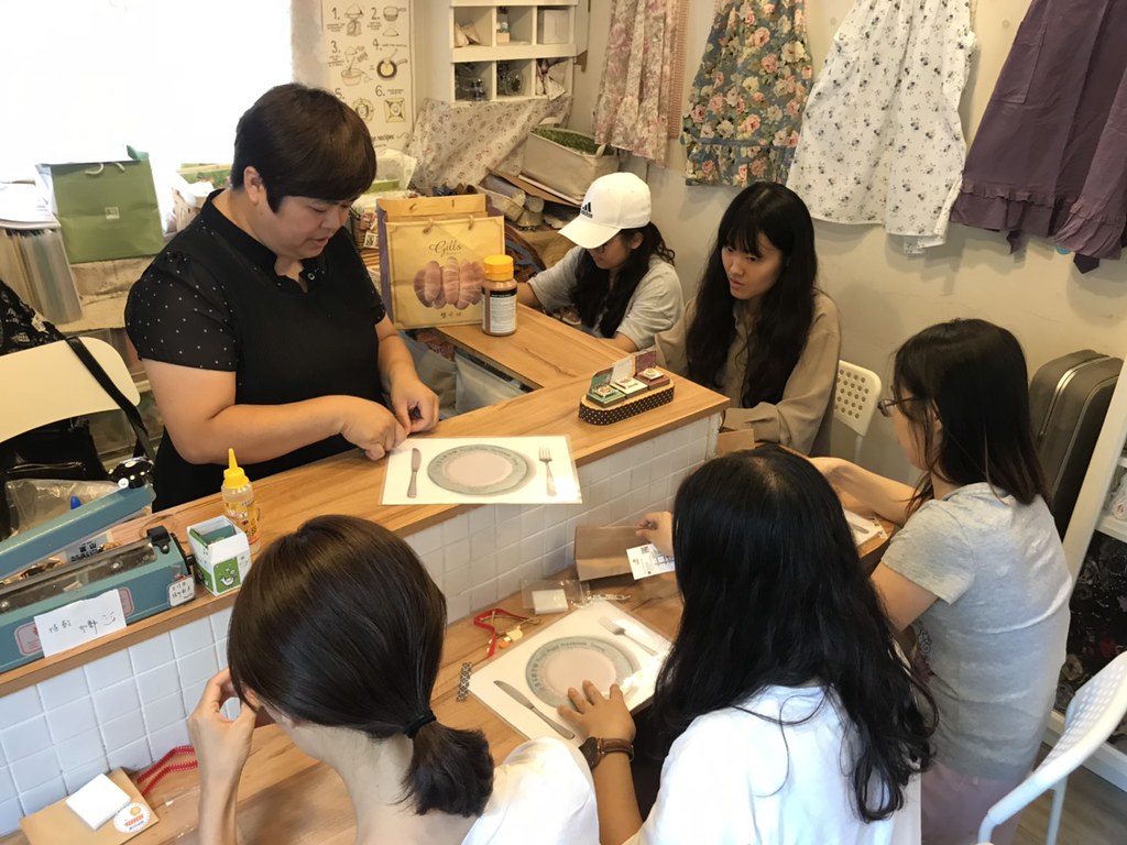 2019創意台中┃台中旅遊:以Better Tomorrow為主題,11個創意主題展間,粉紅球池、摩艾像…IG網美打卡景點 @飛天璇的口袋