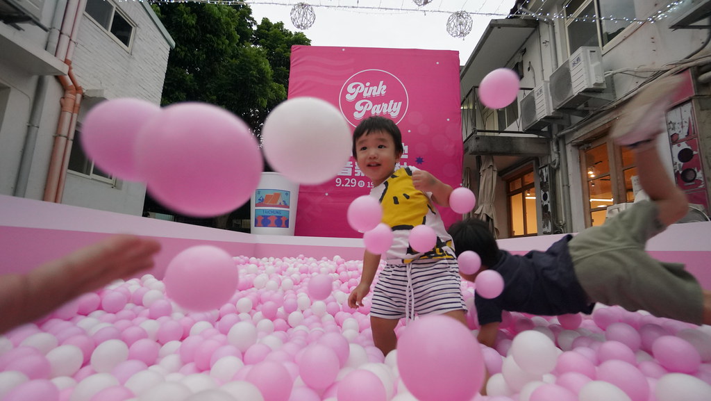 2019創意台中┃台中旅遊:以Better Tomorrow為主題,11個創意主題展間,粉紅球池、摩艾像…IG網美打卡景點 @飛天璇的口袋