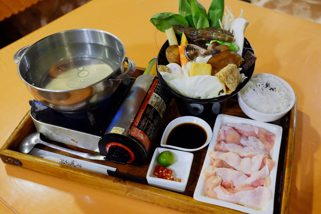 台中后里|星月大地.吃美食泡溫泉,露營烤肉賞夜景 @飛天璇的口袋