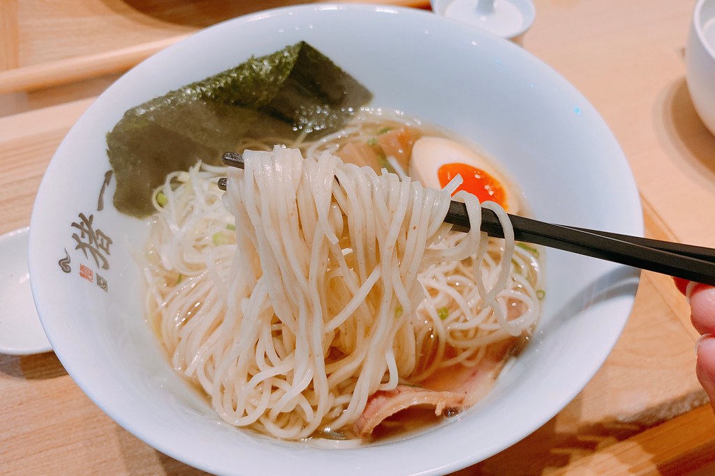 日本京都|豬一拉麵 Inoichi.京都超人氣排隊拉麵,米其林必比登推薦必吃 @飛天璇的口袋