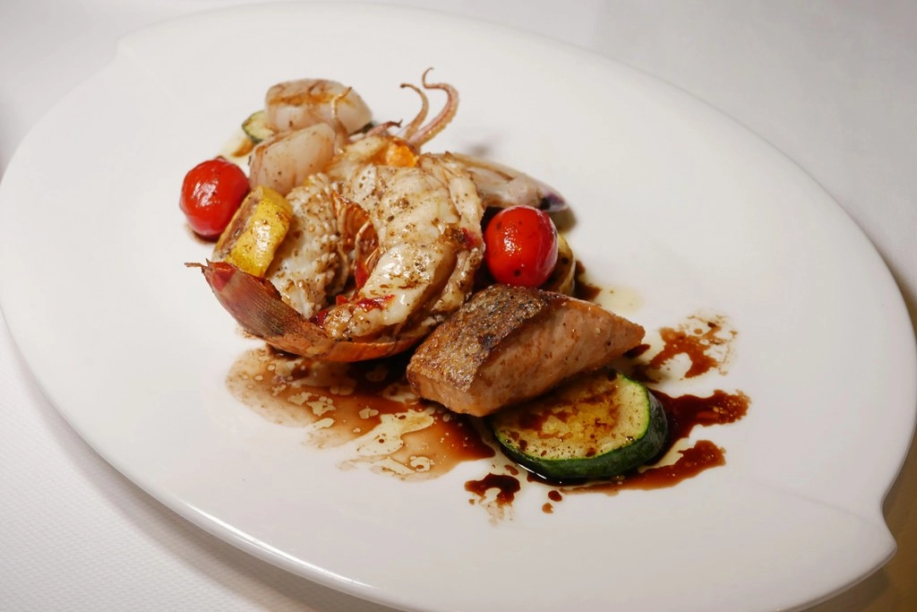 PRIME ONE牛排館.台北花園大酒店|米其林指南餐盤推薦,30天溼式乾式牛排專賣 @飛天璇的口袋