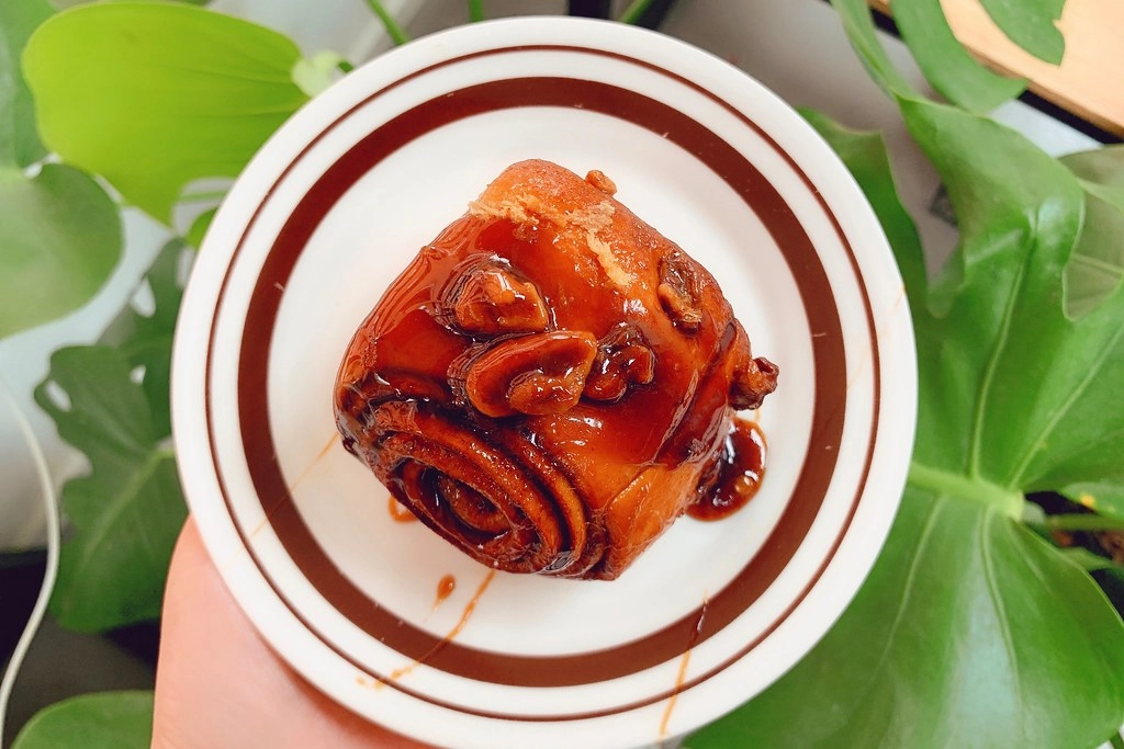 台北大安|Fly Cafe,眾多朋友推薦第一名的蒼蠅哥肉桂捲,西西里咖啡也是人氣必點 @飛天璇的口袋