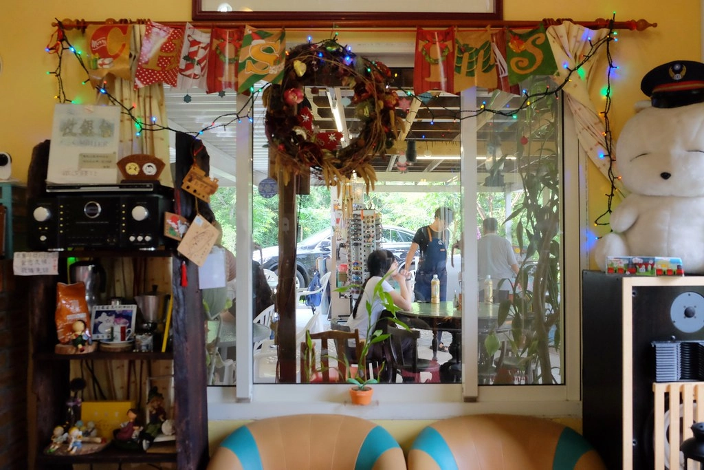 鐵道驛站|紅磚復古建築搭配綠地,餐點好吃又可遛小孩,三義景觀餐廳推薦 @飛天璇的口袋