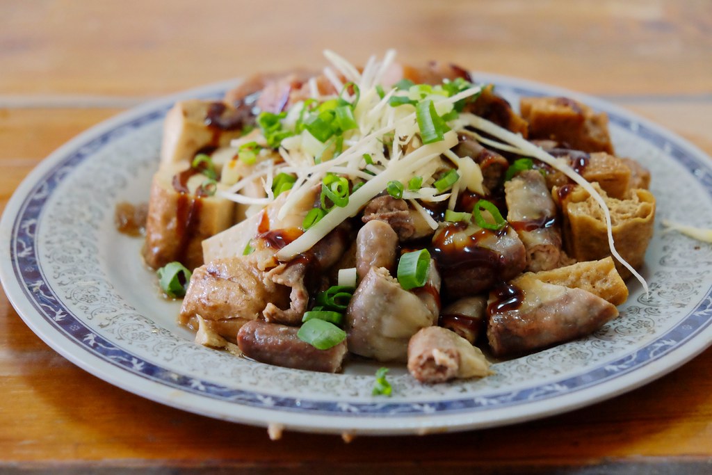 苗栗一日遊|苗栗借問站|苑裡秒殺炸雞 – 垂坤伴手禮 – 東里家風 – 三義木雕博物館 – 彭城堂 – 山板樵休閒農場 @飛天璇的口袋