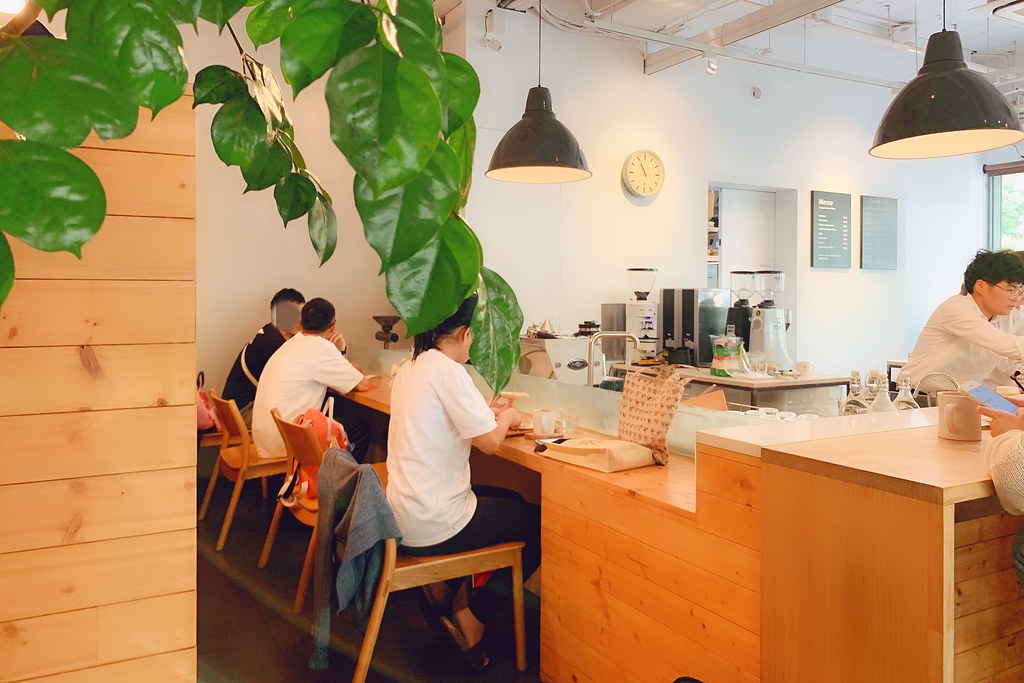 台北中山|Fika Fika Cafe.一杯冠軍咖啡的美好時光,台北北歐風情早午餐店 @飛天璇的口袋