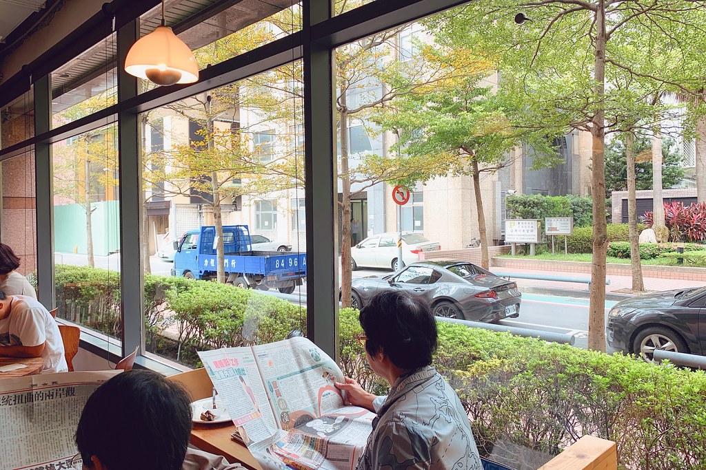 台北中山|Fika Fika Cafe.一杯冠軍咖啡的美好時光,台北北歐風情早午餐店 @飛天璇的口袋