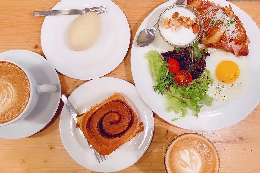 台北中山|Fika Fika Cafe.一杯冠軍咖啡的美好時光,台北北歐風情早午餐店 @飛天璇的口袋