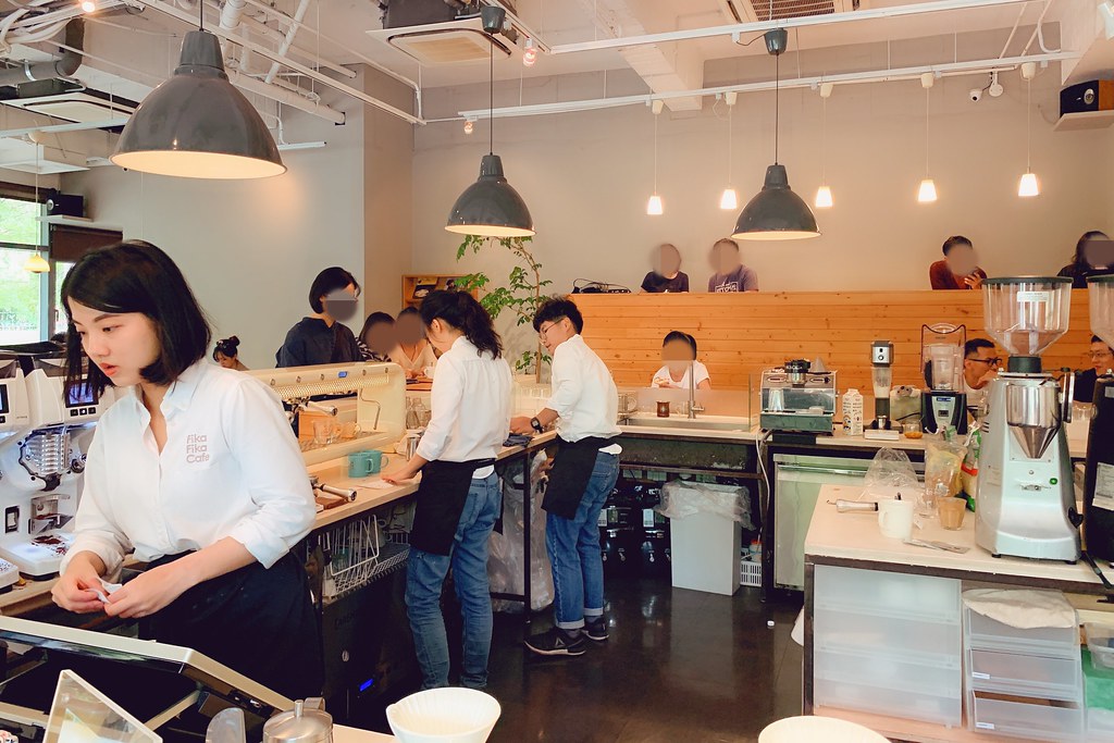 台北中山|Fika Fika Cafe.一杯冠軍咖啡的美好時光,台北北歐風情早午餐店 @飛天璇的口袋