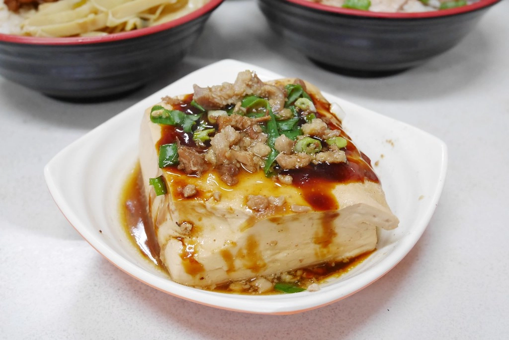 【台中豐原】信義大腸豬血湯:台中人的道地早午餐,Google評價4.2顆星,豐原三大炒麵豬血湯店 @飛天璇的口袋