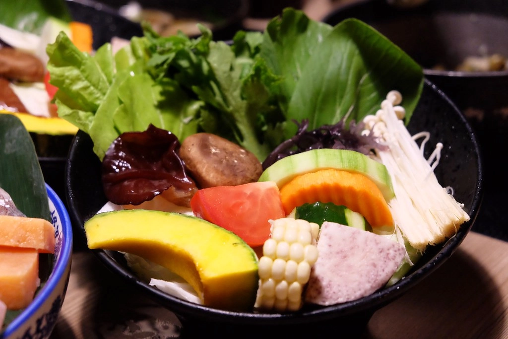 台中南屯|灰鴿.台中鍋烤節第二名火鍋,壽星禮幾歲生日送幾隻蝦 @飛天璇的口袋