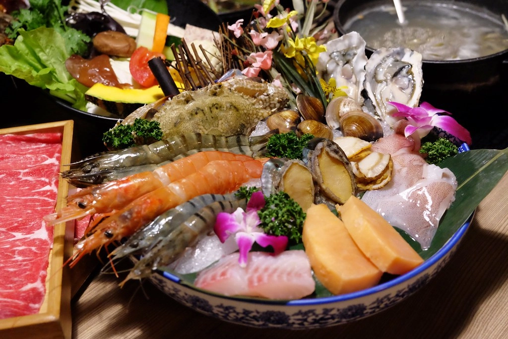 台中南屯|灰鴿.台中鍋烤節第二名火鍋,壽星禮幾歲生日送幾隻蝦 @飛天璇的口袋