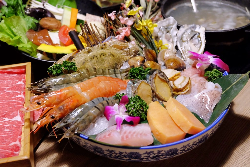 台中南屯|灰鴿.台中鍋烤節第二名火鍋,壽星禮幾歲生日送幾隻蝦 @飛天璇的口袋