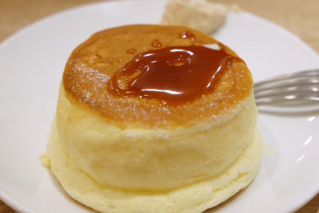 一拳鬆餅 One Punch:目前在台中吃過最接近幸福鬆餅的味道,中國醫藥大學附近美食推薦! @飛天璇的口袋