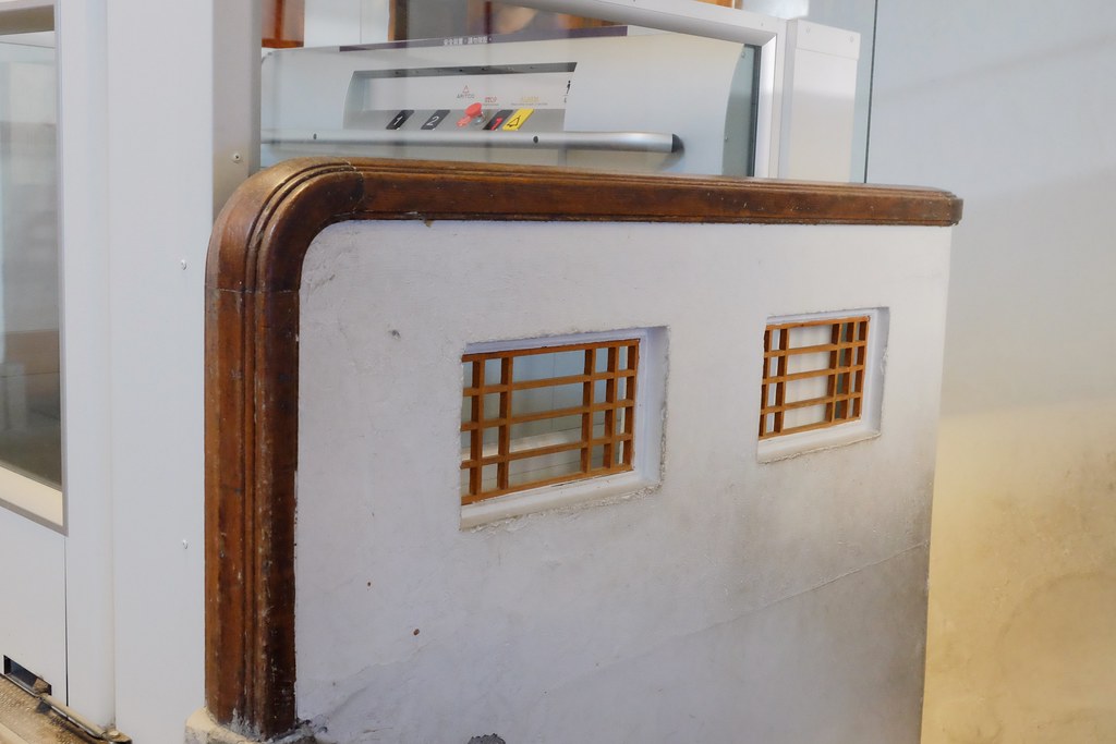 雲林虎尾|星巴克虎尾門市,日治昭和時期三級古蹟,結合書香與咖啡香 @飛天璇的口袋