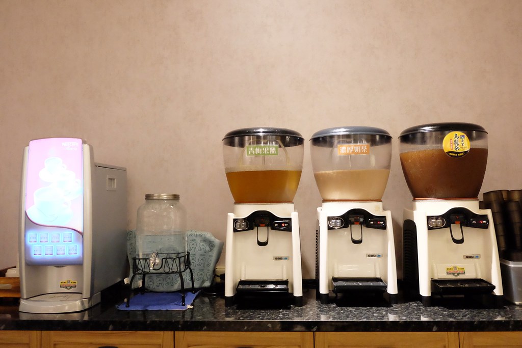 良食煮意有機鍋物:有機餐廳五顆星認證~$1288元雙人海陸餐,+198元升級5品海鮮盤! @飛天璇的口袋