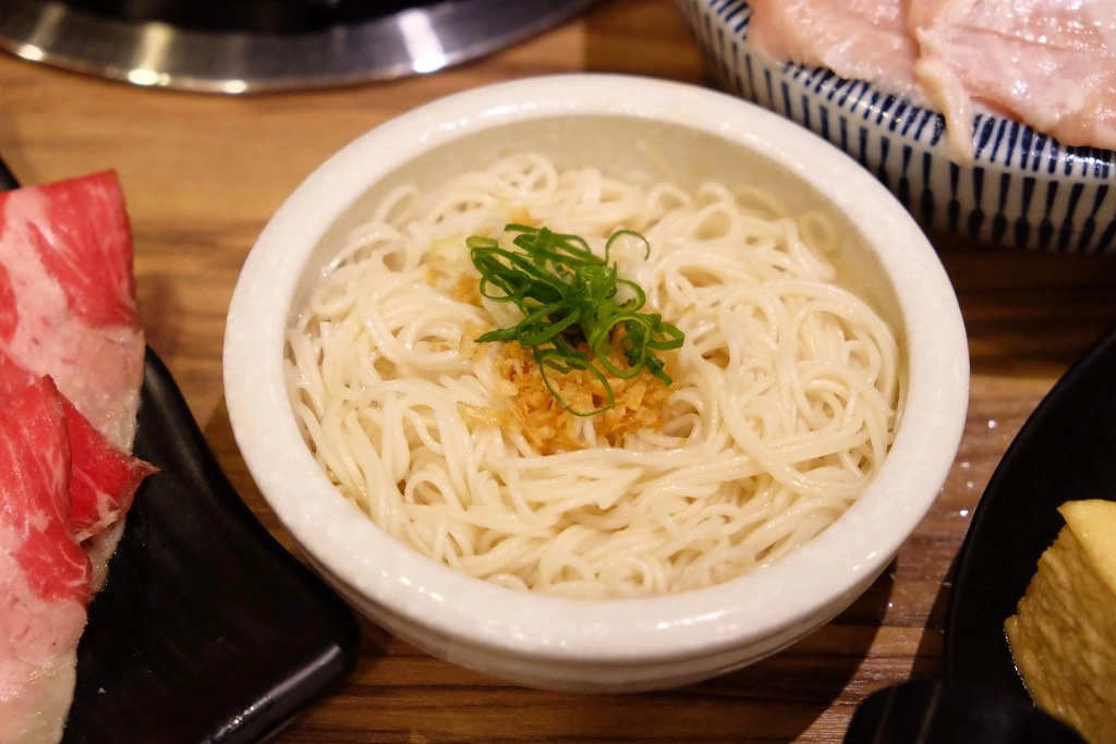 良食煮意有機鍋物:有機餐廳五顆星認證~$1288元雙人海陸餐,+198元升級5品海鮮盤! @飛天璇的口袋