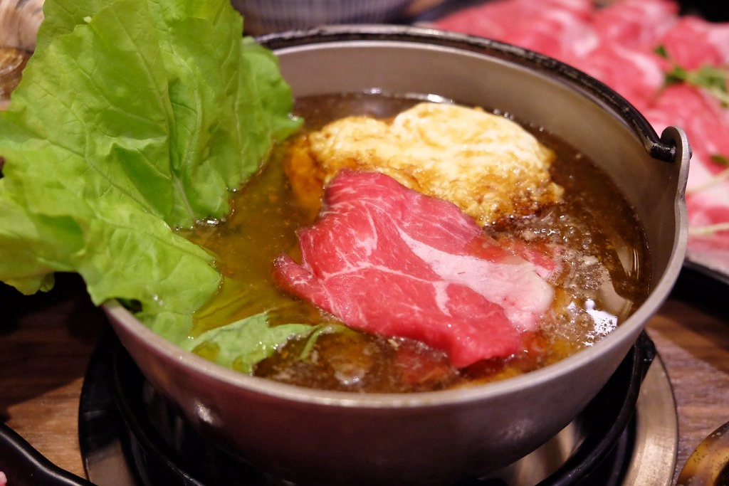 良食煮意有機鍋物:有機餐廳五顆星認證~$1288元雙人海陸餐,+198元升級5品海鮮盤! @飛天璇的口袋