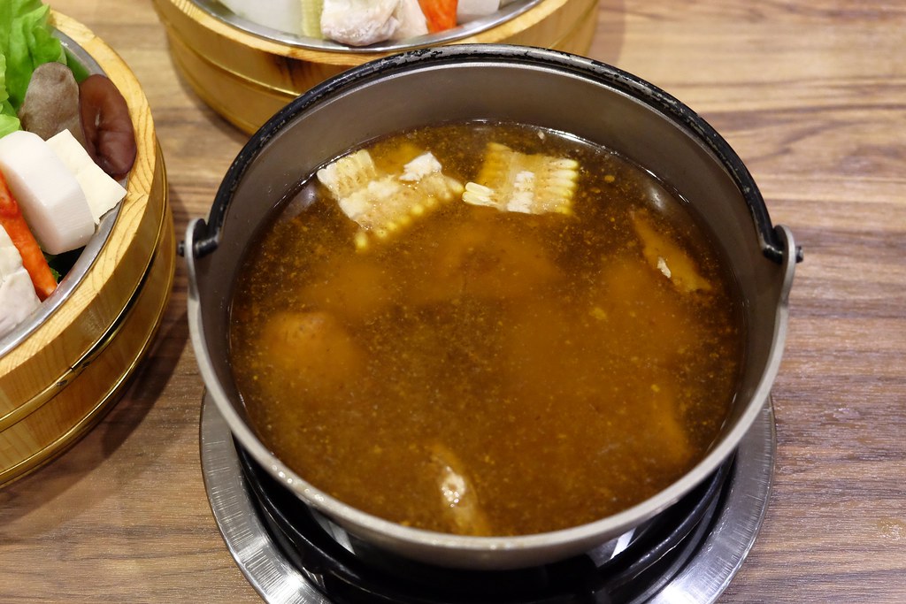 良食煮意有機鍋物:有機餐廳五顆星認證~$1288元雙人海陸餐,+198元升級5品海鮮盤! @飛天璇的口袋