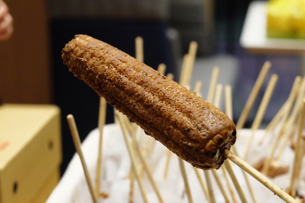 【嘉義西區】嘉義智選假日酒店 Holiday Inn Express:嘉義火車站步行5分鐘,房間簡約裝潢有質感 @飛天璇的口袋