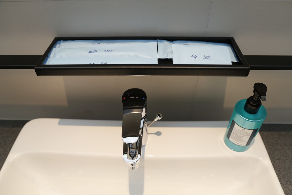 【嘉義西區】嘉義智選假日酒店 Holiday Inn Express:嘉義火車站步行5分鐘,房間簡約裝潢有質感 @飛天璇的口袋