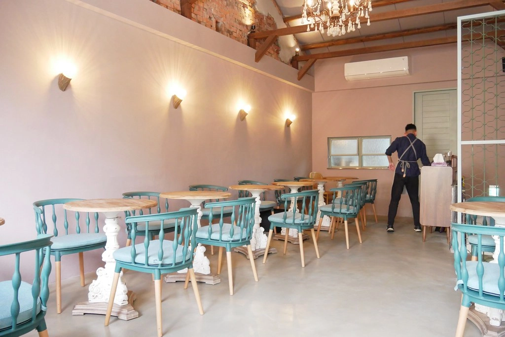 台中西區|無理 Wuli.台中韓式鍋物餐廳,夢幻的Tiffany藍和網美盪秋千 @飛天璇的口袋