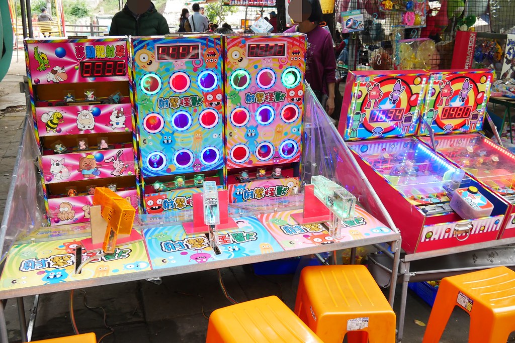 百果山溜滑梯:全台最長的溜滑梯,沙畫、釣魚、旋轉木馬、摩天輪,小孩子的天堂啊! @飛天璇的口袋