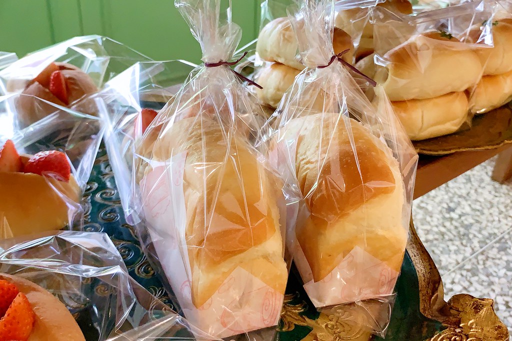 小雪Casa:小巧溫馨的家庭式烘焙坊,手作麵包要先預約才吃得到,台中西區甜點下午茶推薦 @飛天璇的口袋