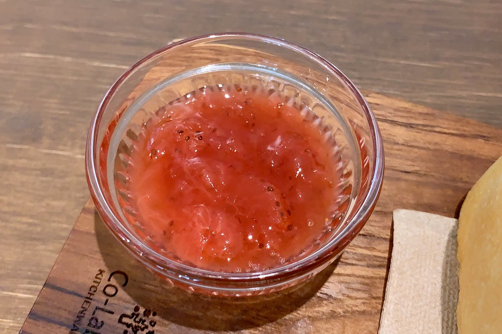 小雪Casa:小巧溫馨的家庭式烘焙坊,手作麵包要先預約才吃得到,台中西區甜點下午茶推薦 @飛天璇的口袋