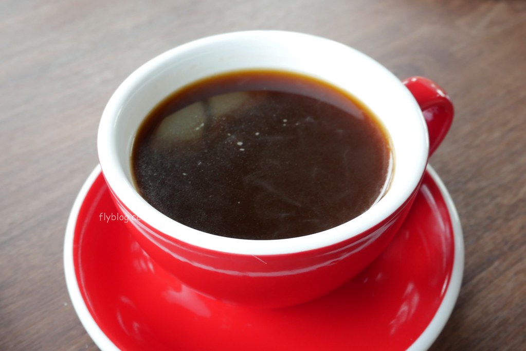 山水啡|擁有大片綠地和田園風情,漂亮落地窗建築,新社新開幕景觀餐廳 @飛天璇的口袋