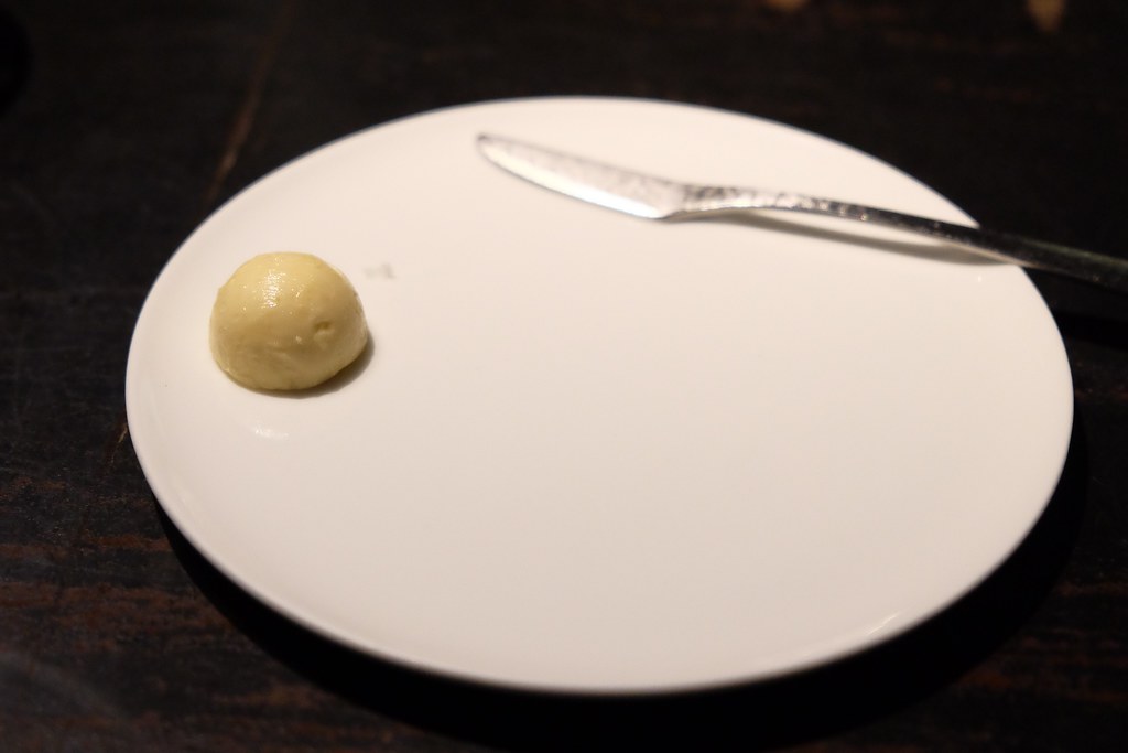 L’AROME 樂逢法式餐廳:紅點文旅B1~將台灣食材融入法式料理,傳承法國世紀名廚侯布雄的好手藝(已歇業) @飛天璇的口袋