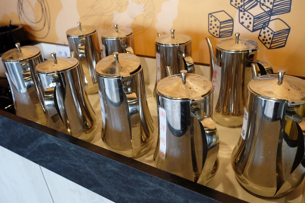 煲參參壽喜燒鍋物專門店:$389元以上吃到飽,10種湯頭特製湯頭、 M9澳洲黑毛和牛、特級松阪豬、波斯頓龍蝦等高級食材 @飛天璇的口袋