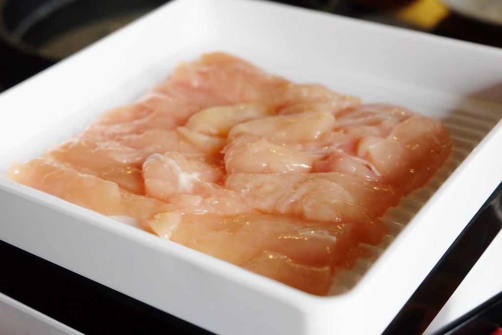 煲參參壽喜燒鍋物專門店:$389元以上吃到飽,10種湯頭特製湯頭、 M9澳洲黑毛和牛、特級松阪豬、波斯頓龍蝦等高級食材 @飛天璇的口袋