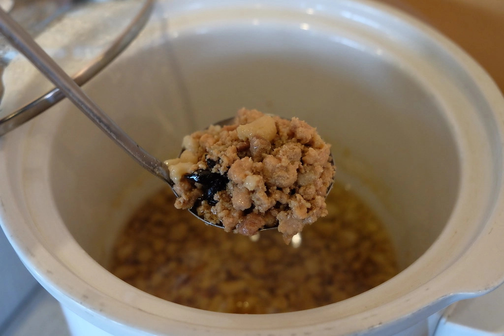 煲參參壽喜燒鍋物專門店:$389元以上吃到飽,10種湯頭特製湯頭、 M9澳洲黑毛和牛、特級松阪豬、波斯頓龍蝦等高級食材 @飛天璇的口袋