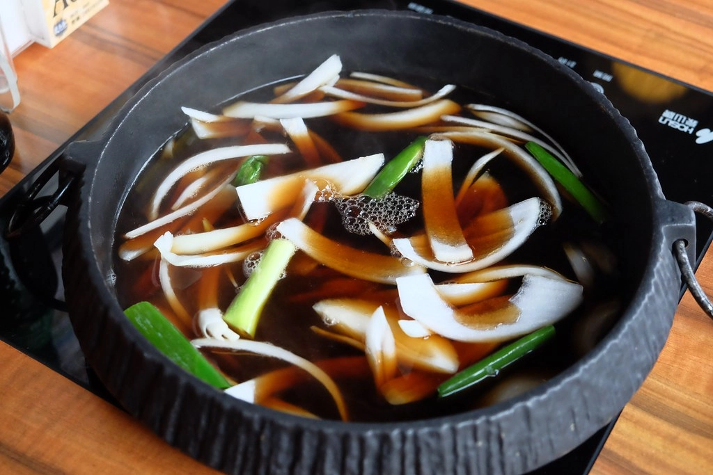 煲參參壽喜燒鍋物專門店:$389元以上吃到飽,10種湯頭特製湯頭、 M9澳洲黑毛和牛、特級松阪豬、波斯頓龍蝦等高級食材 @飛天璇的口袋