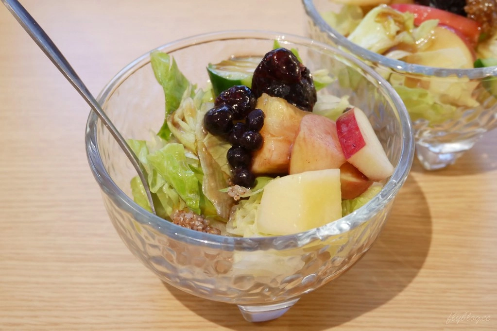 【台中西區】家咖哩:來自花蓮的超人氣咖哩專賣店,結合原住民料理的創新口感 @飛天璇的口袋