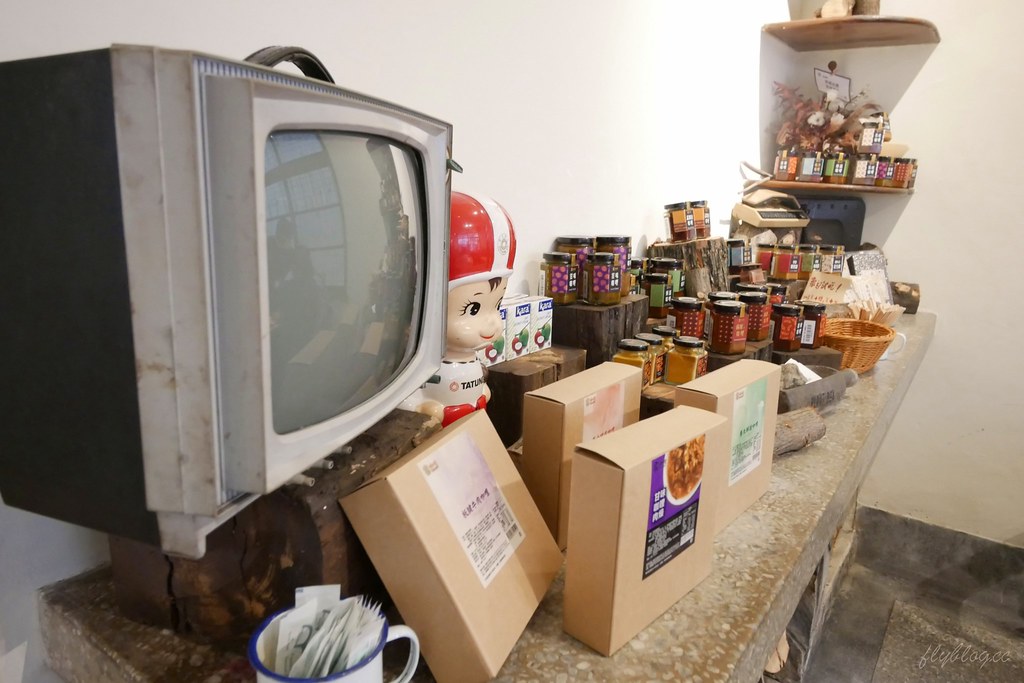 【台中西區】家咖哩:來自花蓮的超人氣咖哩專賣店,結合原住民料理的創新口感 @飛天璇的口袋