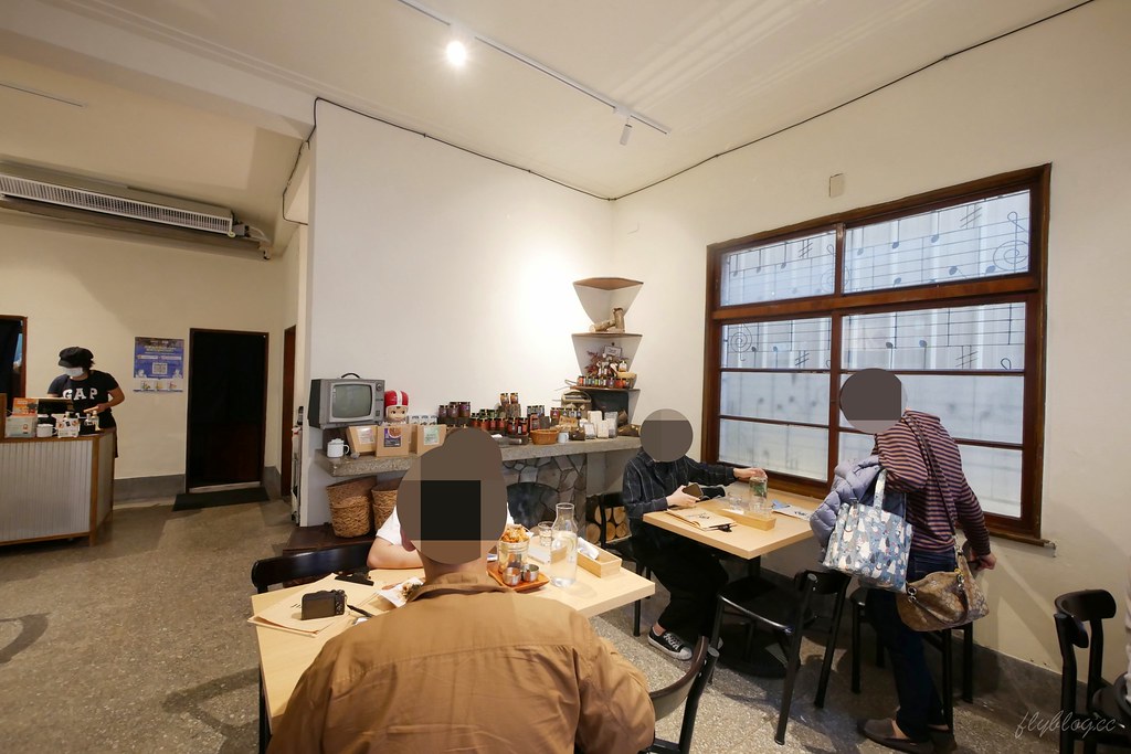 【台中西區】家咖哩:來自花蓮的超人氣咖哩專賣店,結合原住民料理的創新口感 @飛天璇的口袋