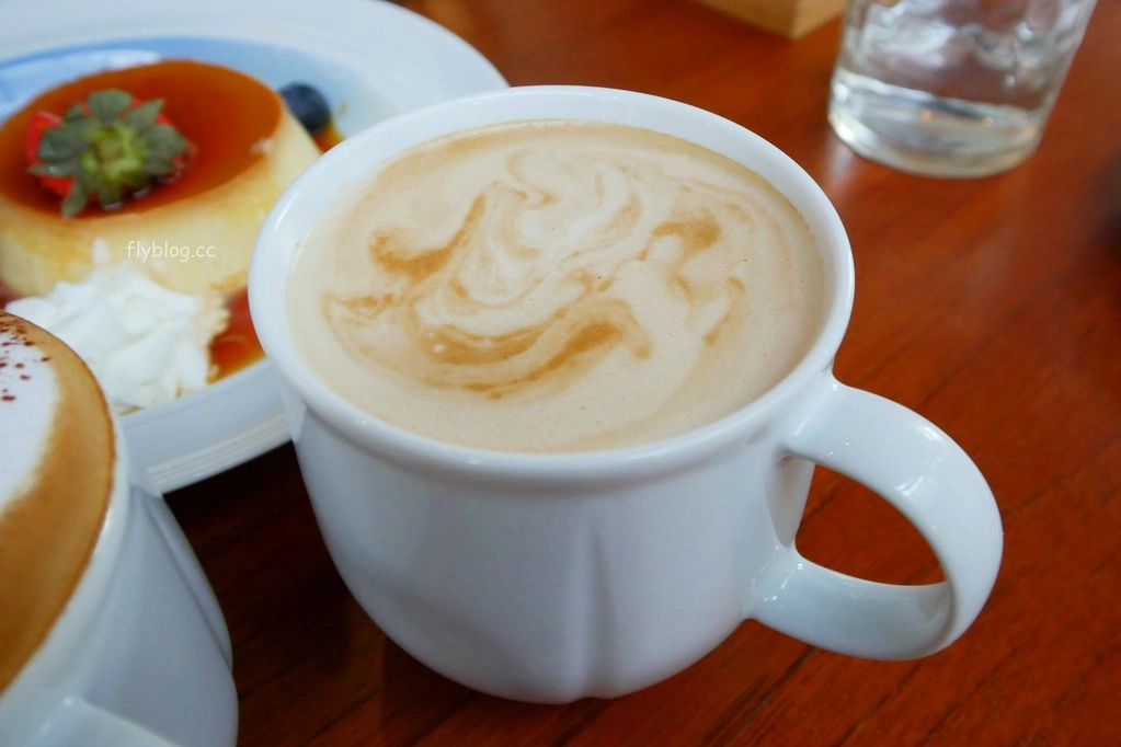 台中南屯|RUM Cafe,公益路北歐風玻璃屋咖啡館,早午餐、咖啡下午茶、與北歐生活風格 @飛天璇的口袋